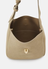 PARFOIS Handtas - ecru