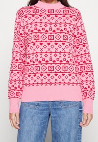 Monki Strickpullover - pink