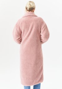 GINI LONDON LONGLINE - Winter coat - light pink