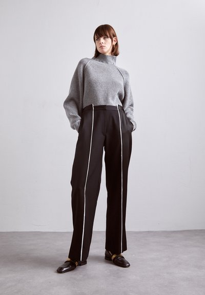 Victoria Beckham STRAIGHT LEG DECONSTRUCTED TROUSER - Püksid - black