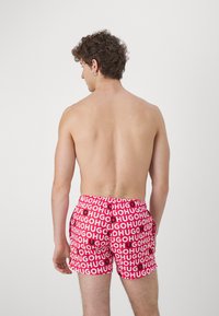 HUGO Herr Tortuga 10262303 01 Badshorts, 612Medium Röd, 612medium Röd, S