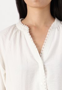 JDY JDYLOLI  - Blouse - cloud dancer