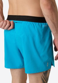 The North Face M BREEZE SHORT 5IN - Kurze Sporthose - meridian blue