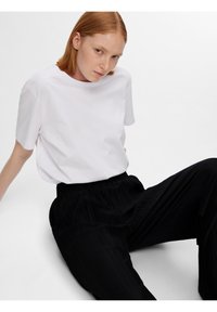 SLFRYA ELLIE PLISSE - Pantaloni - black