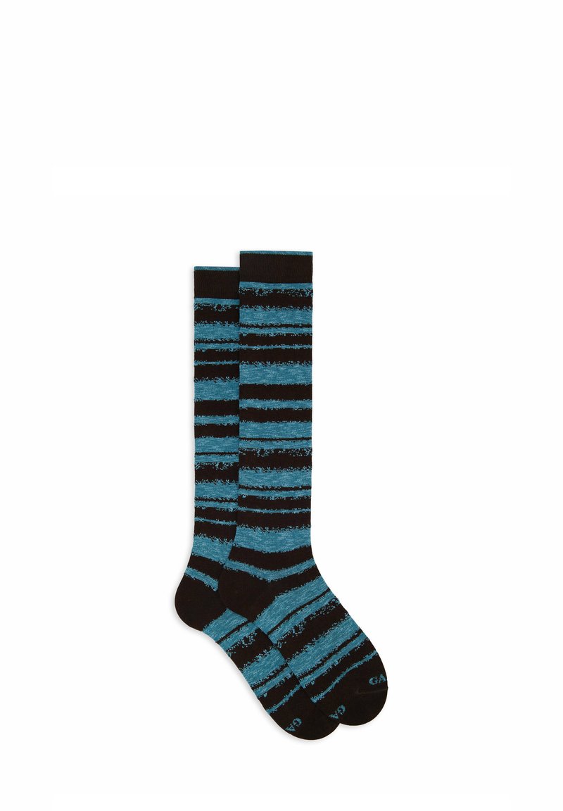 Calze al ginocchio con strisce alternate blu e nere e un motivo testurizzato. Realizzate in un materiale morbido e elastico per il massimo comfort.