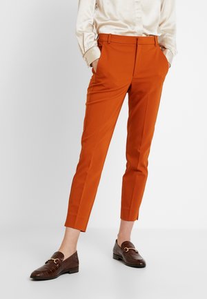 Chino - metallic red
