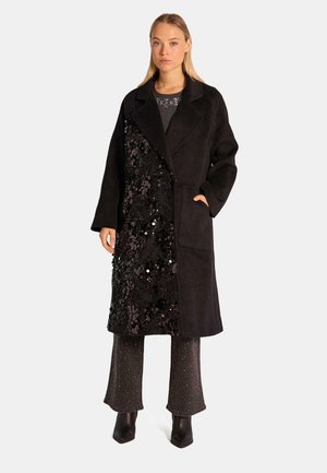 Mantel - black
