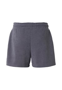 Shorts en tissu côtelé gris foncé doux avec une taille élastique, conçus pour un usage décontracté ou comme vêtements d'intérieur.