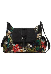 Czarna kwiecista torba na ramię z dużą przednią klapą, paskiem z klamrą, bocznymi kieszeniami i regulowanym paskiem na ramię.