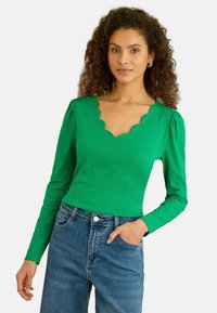 Neselectat, bright green