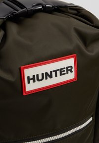 Hunter ORIGINAL ORIGINAL TOPCLIP BACKPACK UNISEX - Nahrbtnik - dark olive