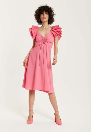 FRILL SLEEVES IN WITH RUCHING FRONT - Day dress - pink