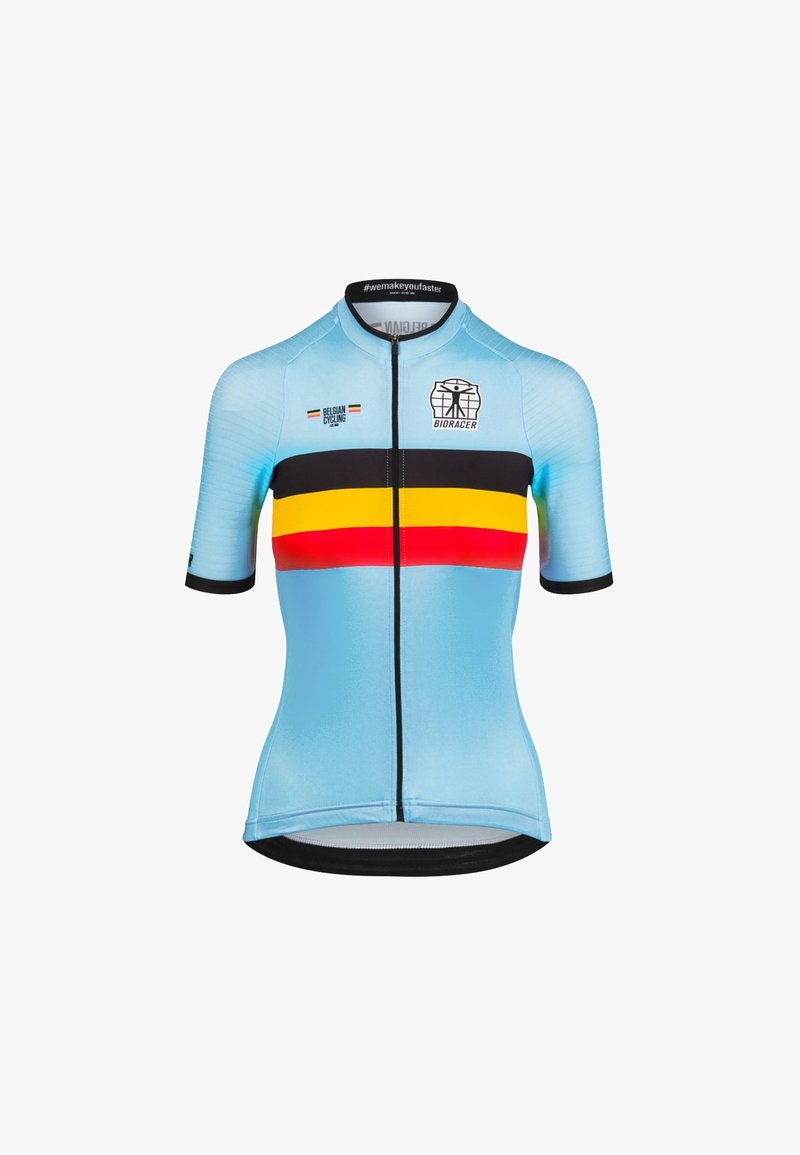 Maillot de cyclisme bleu clair avec une fermeture éclair sur le devant, présentant des bandes horizontales noires, rouges et jaunes, un logo au centre et des manches courtes.
