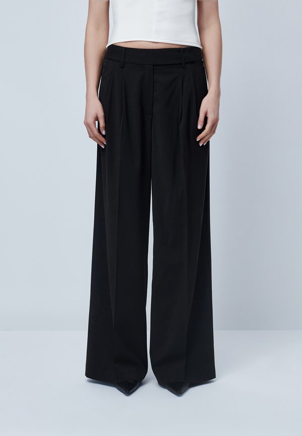 STUDIO CHINARA PANTS - Stoffhose
