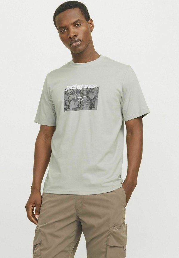 JCOTARMAC CAMO CREW NECK  - T-Shirt print - aqua gray