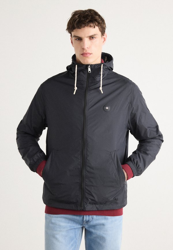 LIGHTWEIGHT PACKABLE - Summer jacket