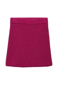 Fuksija pletena krila z teksturiranim zaključkom, ki ima širok pas in raven kroj, brez vidnih vzorcev ali dodatkov.