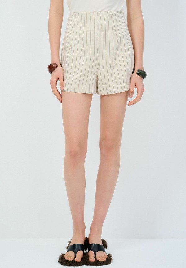 Shorts - striped beige