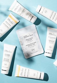 Herbal Essentials RESCUE REVIVE EYE MASK - Soin des yeux