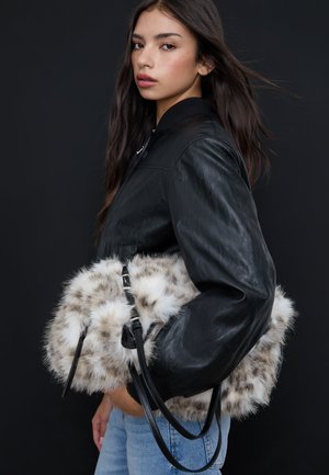 Stradivarius Håndtasker - mottled brown