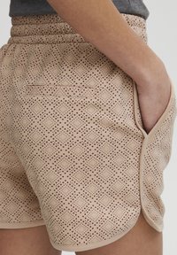 Oxmo OXVENICE REGULAR FIT - Donji dijelovi trenirke - mahogany rose