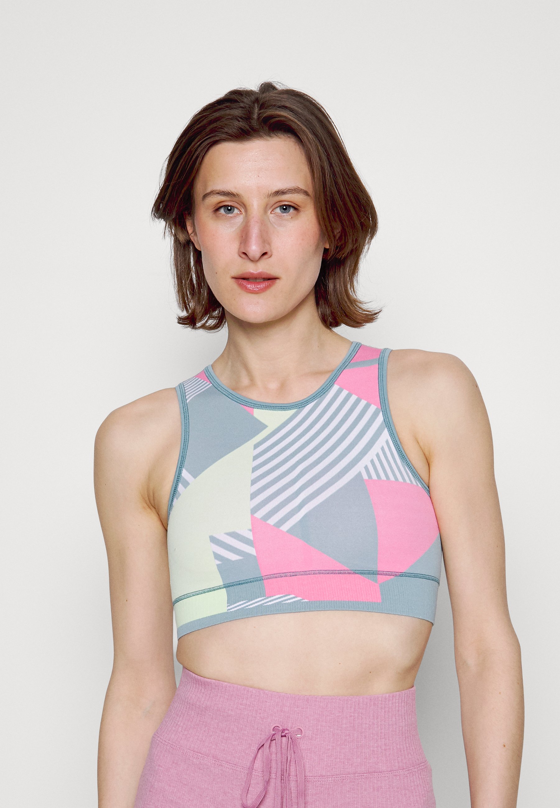 seamless longline bra