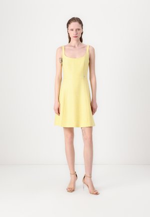 KATERA - Kjole - medium yellow
