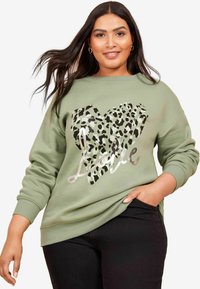 Curves Like These LOVE HEART REGULAR FIT - Felpa - khaki green