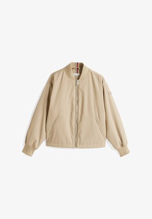 Giacca bomber beige con colletto e polsini a costine, chiusura frontale con zip e due tasche laterali. Presenta un sottile dettaglio a righe sul collo.