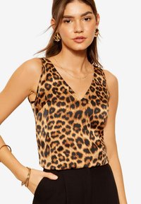 V NECK - REGULAR FIT - Top - leopard browm