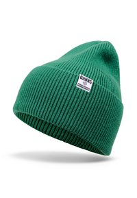 Zielona dzianinowa czapka z prążkowaną fakturą. Posiada małą białą metkę z napisem "Djinns". Zwężany kształt z ostro zakończonym szczytem.