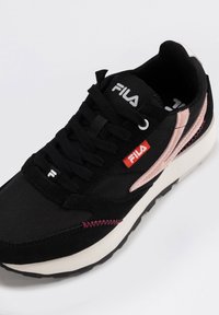 Fila RUN FORMATION - Baskets basses - black pale rosette