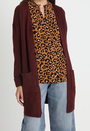 Vest - red