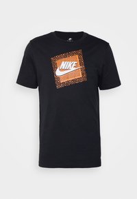 Nike Sportswear FRANCHISE TEE - T-shirt estampada - black