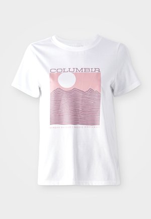 Biała bawełniana koszulka z różową grafiką gór, słońcem oraz napisem "COLUMBIA" i "ZAWSZE NA ZEWNĄTRZ | PACYFIK PÓŁNOCNY ZACHÓD."