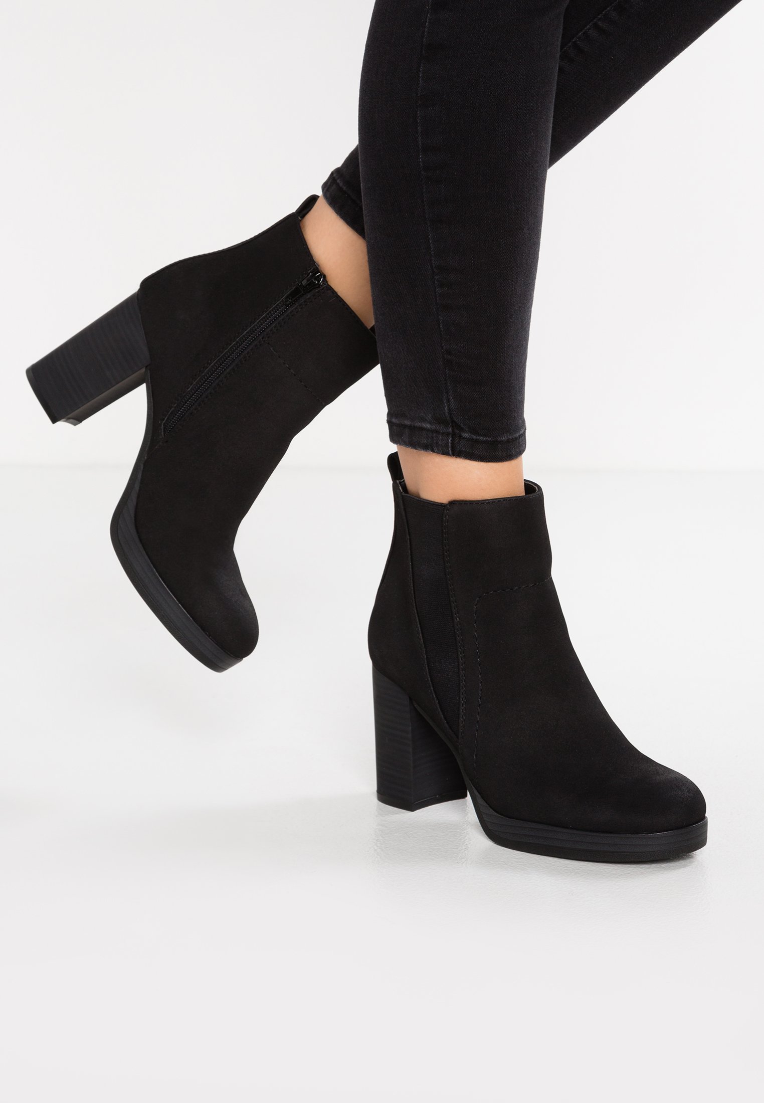 Korte laarzen black Korte laarzen black