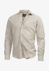 Neselectat, covert green