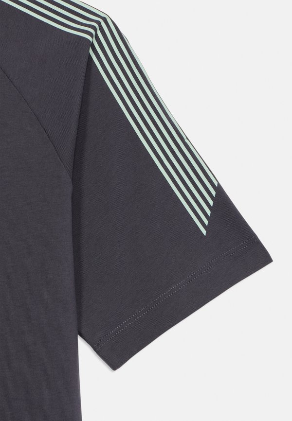 UNISEX - Basic T-shirt - periscope4