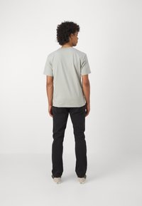 Pepe Jeans EGGO - Marškinėliai su spaudiniu - palm green