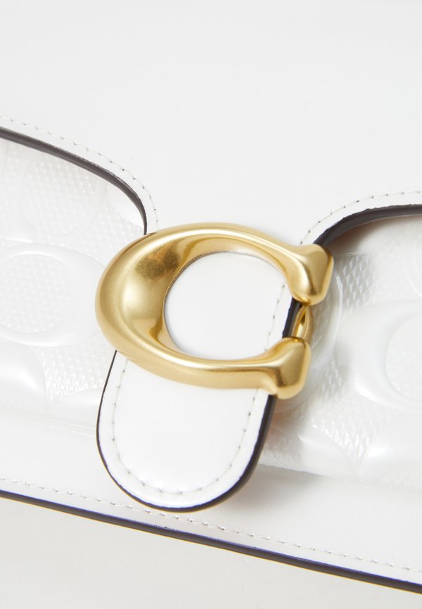 PATENT SIGNATURE TABBY CHAIN - Cross body bag - chalk3