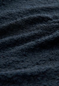 Next V NECK TEXTURED REGULAR FIT - Trikotaažkleit - navy
