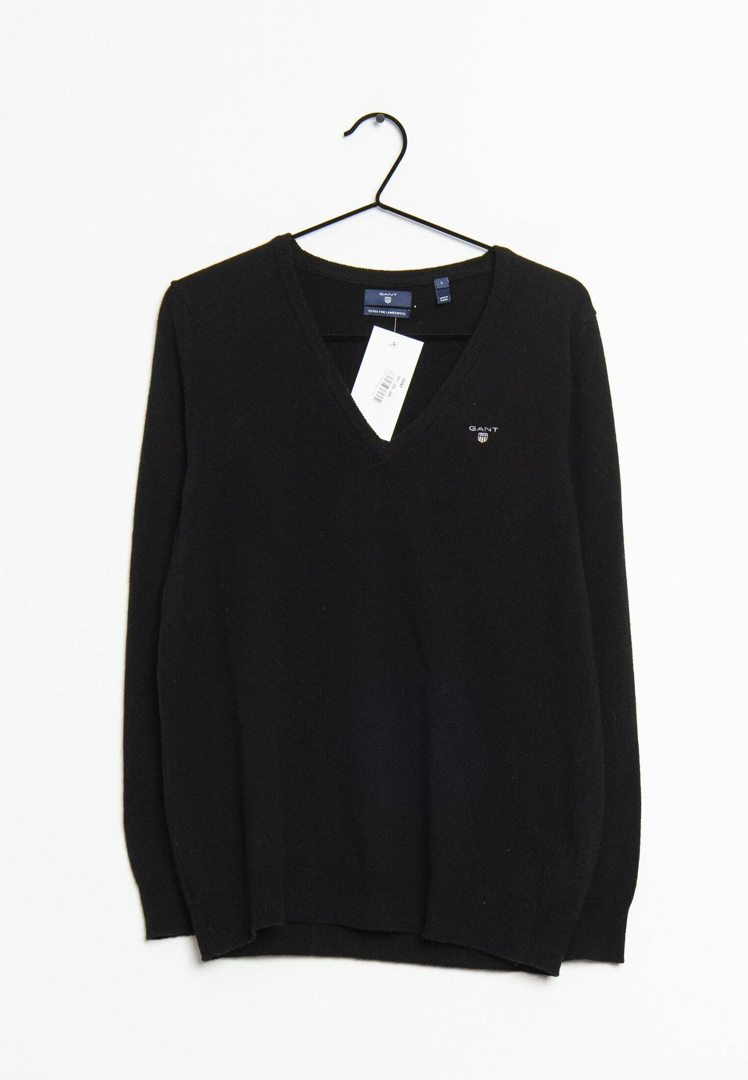 black jersey jumper