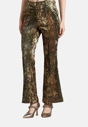CON DETALLES. - Pantalones - caqui