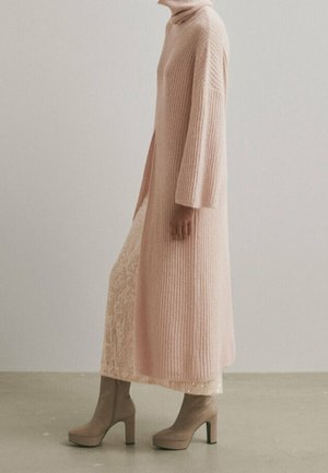 Massimo Dutti, Robe pull - light pink