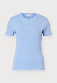 Неизбран, cloudy blue