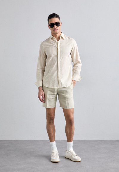 Tiger of Sweden THIAGO - Shorts - dawn misty