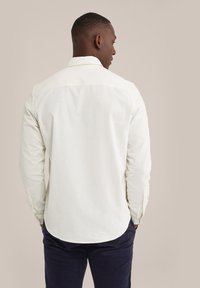 WE Fashion The baby cord - Marškiniai - white