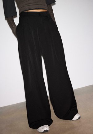 Stradivarius, WIDE LEG WITH DARTS - Pantalon classique - black