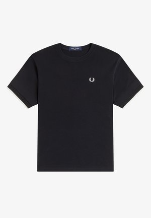 Sort T-shirt med korte ærmer og rund hals med lille hvid laurbærkranslogo på venstre bryst og teksturerede ærmekanter.