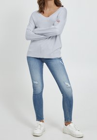 b.young Stickad tröja - light blue